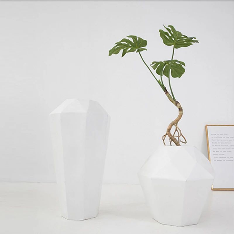 Surface Smooth Stainless Steel Flowerpot Custom Size For Sustainable Practices